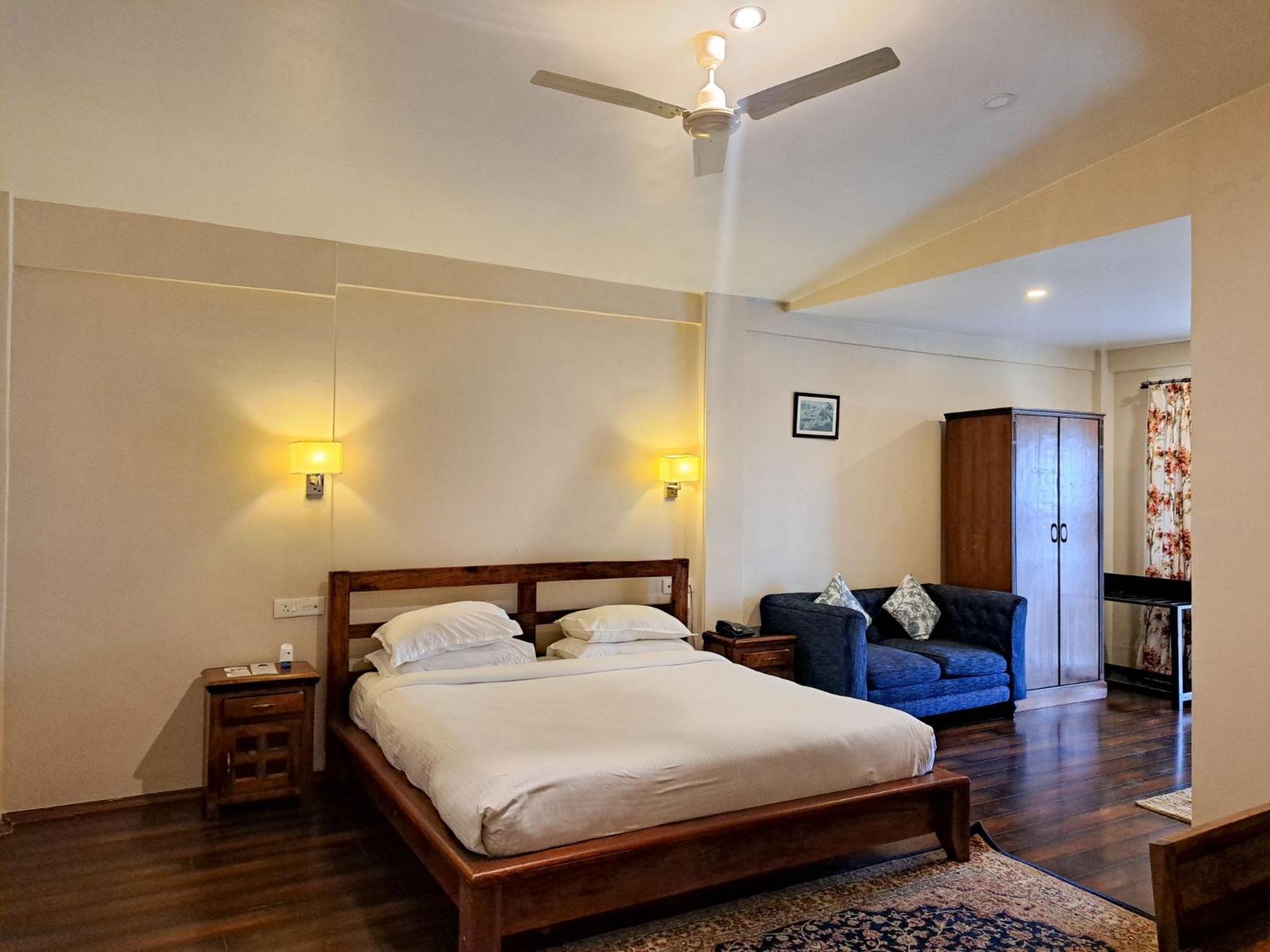 The Heritage Club - Tripura Castle Hotel And Spa ชิลลอง ภายนอก รูปภาพ