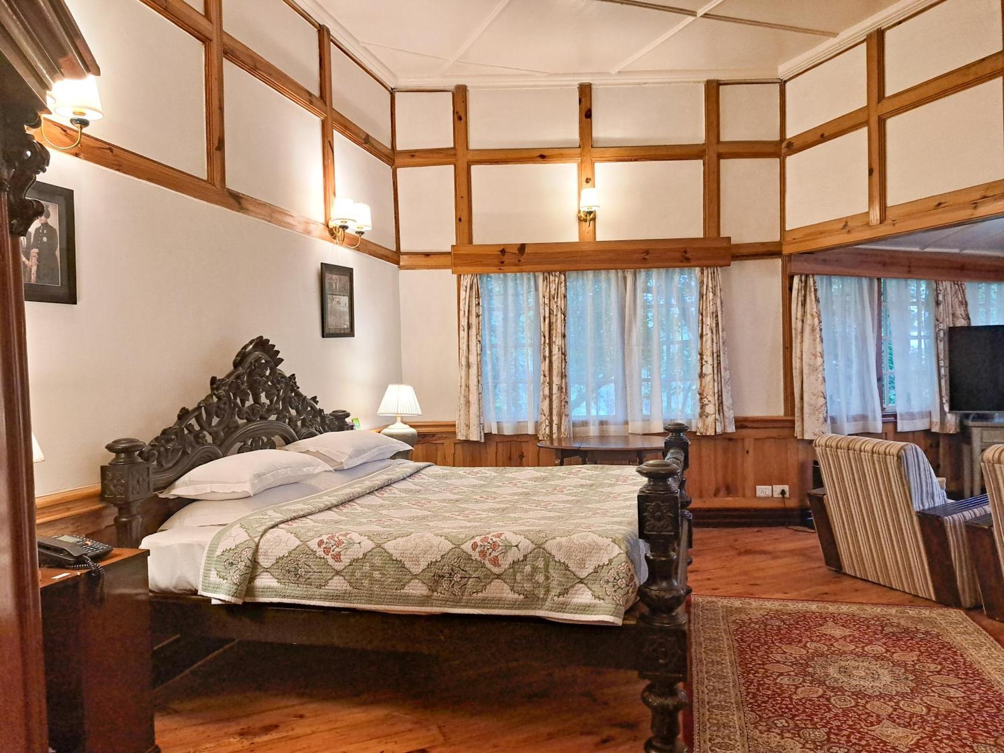 The Heritage Club - Tripura Castle Hotel And Spa ชิลลอง ภายนอก รูปภาพ