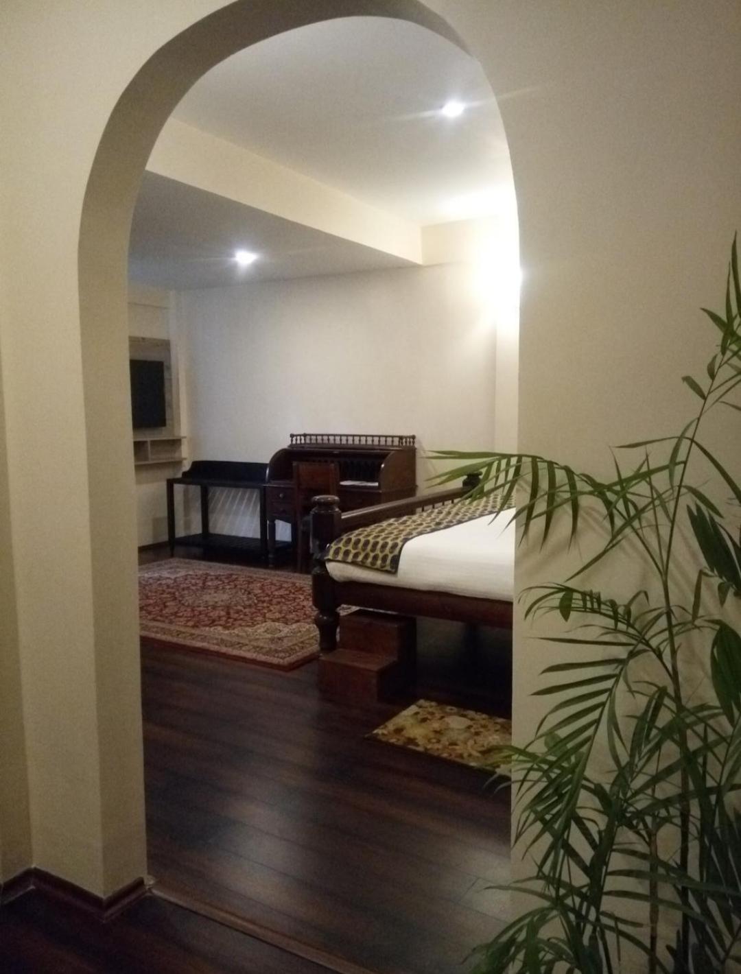 The Heritage Club - Tripura Castle Hotel And Spa ชิลลอง ภายนอก รูปภาพ