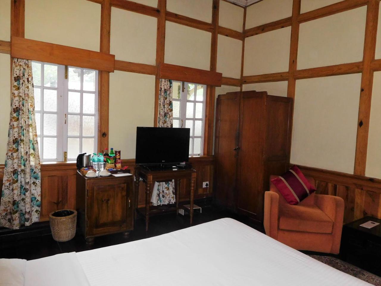 The Heritage Club - Tripura Castle Hotel And Spa ชิลลอง ภายนอก รูปภาพ