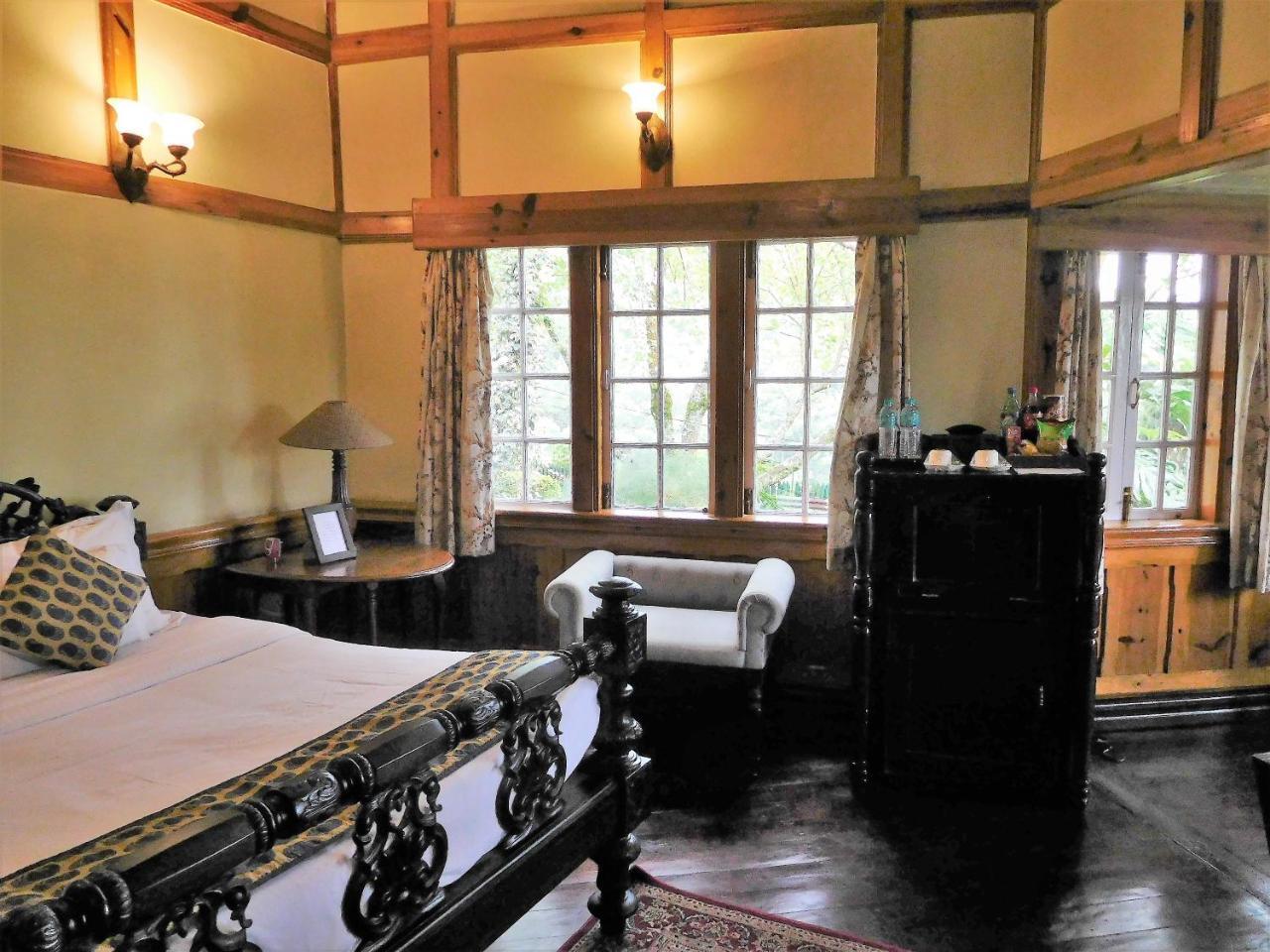 The Heritage Club - Tripura Castle Hotel And Spa ชิลลอง ภายนอก รูปภาพ