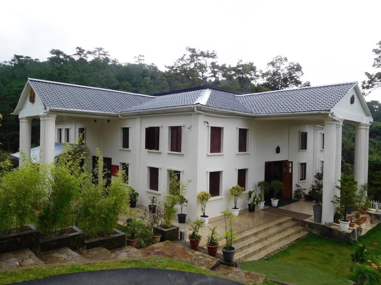 The Heritage Club - Tripura Castle Hotel And Spa ชิลลอง ภายนอก รูปภาพ
